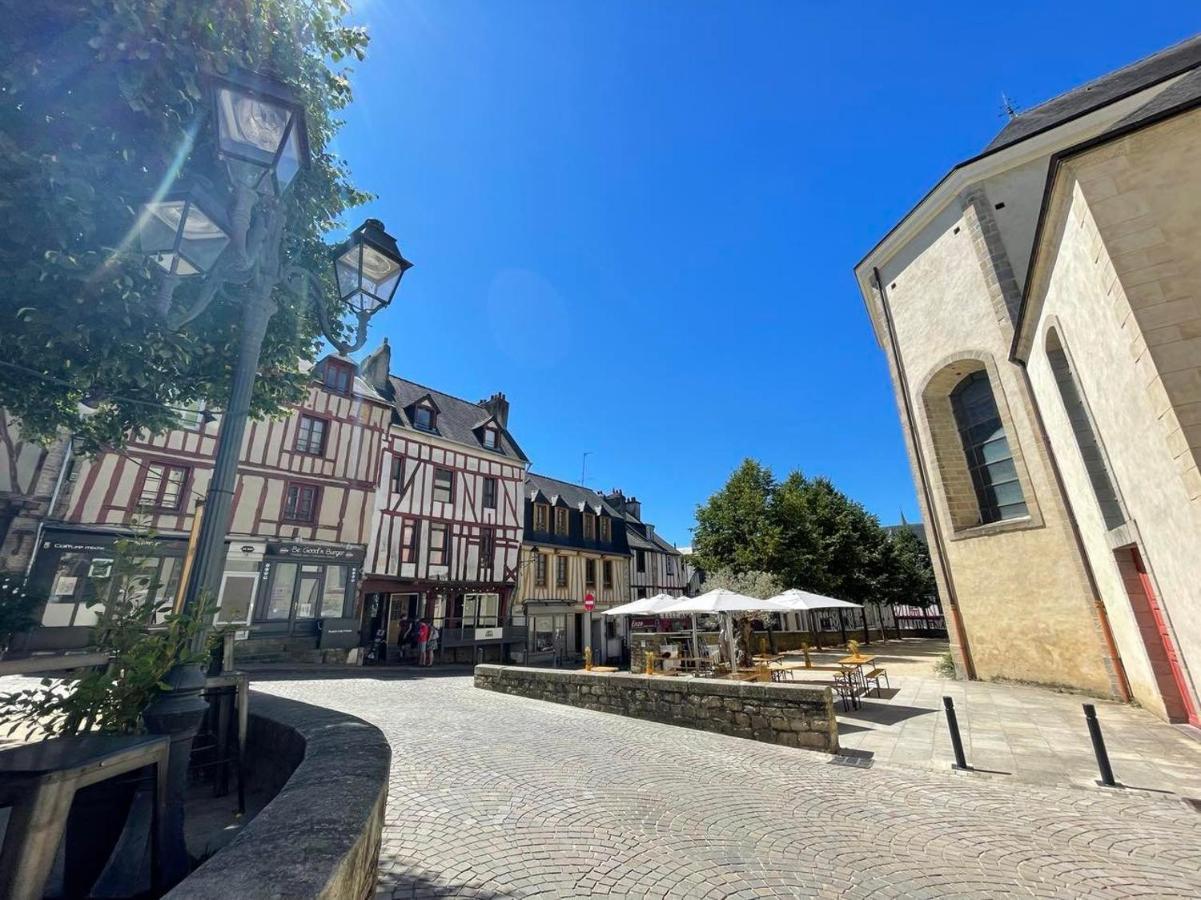 Le Patio, Coeur De Ville Avec Garage Et Jardin Vannes Exterior foto