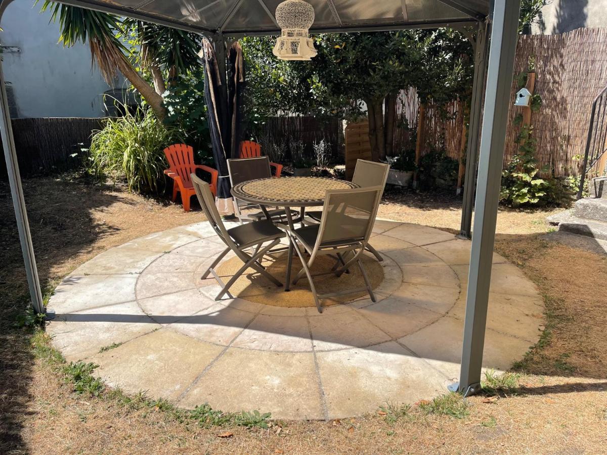 Le Patio, Coeur De Ville Avec Garage Et Jardin Vannes Exterior foto